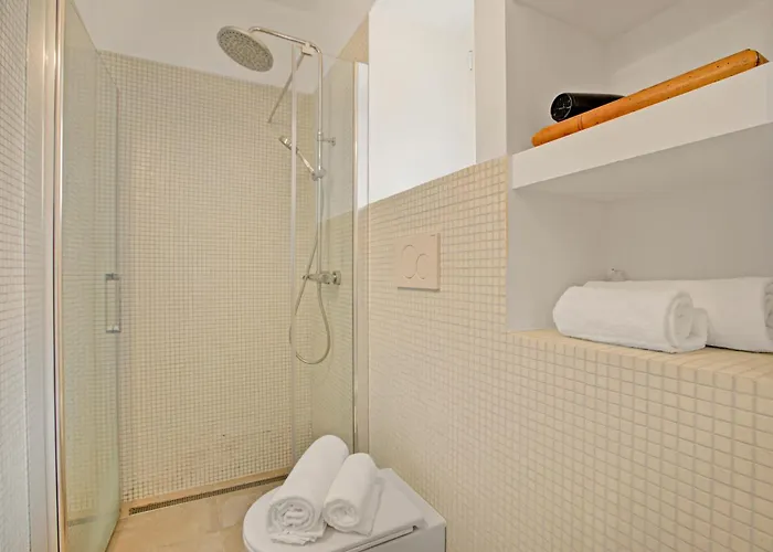 & Relax - Private Parking - Happy Apartment Alassio