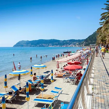 Apartamento & Relax With Terrace - Happy Alassio