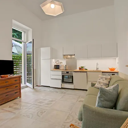 Apartamento & Relax With Terrace - Happy