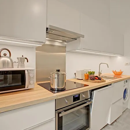 Appartement & Relax - Private Parking And Veranda - Happy Alassio