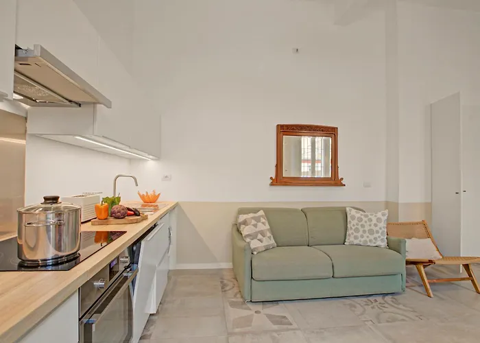 & Relax - Private Parking - Happy Apartment